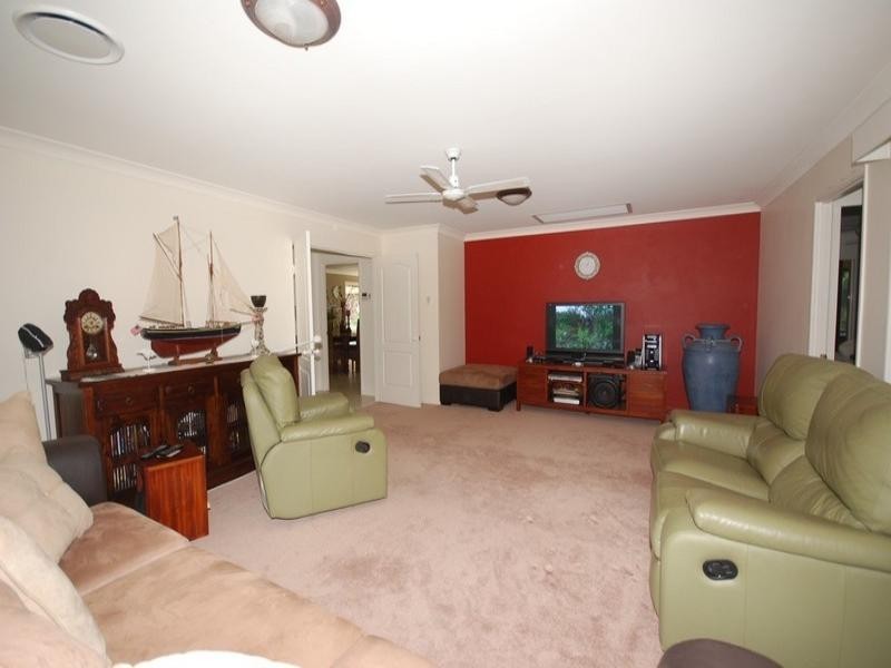 3 Vines Court, Tinbeerwah QLD 4563