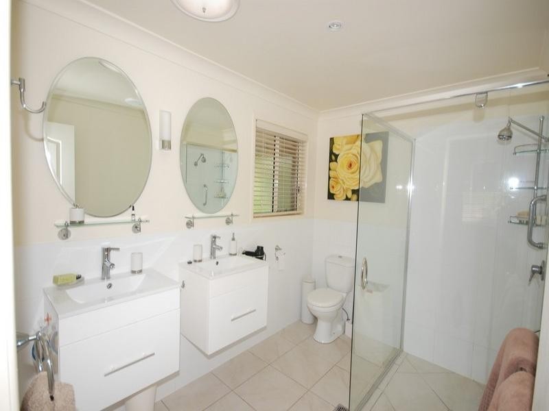 3 Vines Court, Tinbeerwah QLD 4563