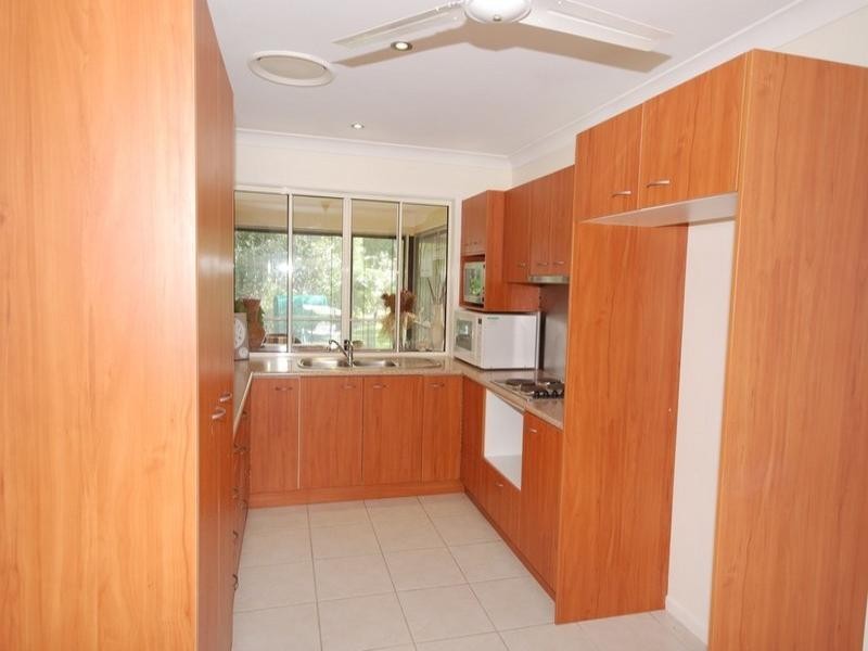 3 Vines Court, Tinbeerwah QLD 4563