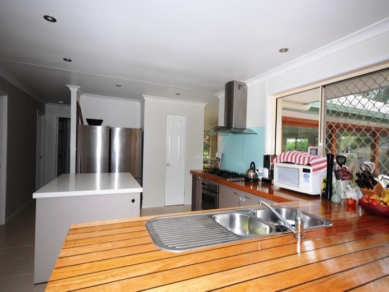 10 Charlotte Drive, Weyba Downs QLD 4562
