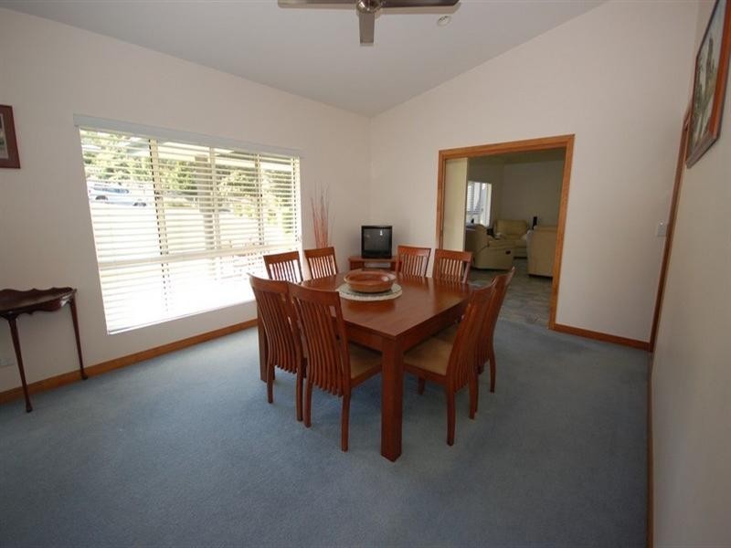 6 Wilkes Court, Tinbeerwah QLD 4563