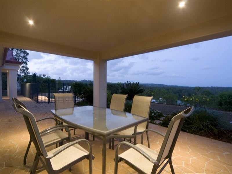 8 Panavista Court, Doonan QLD 4562