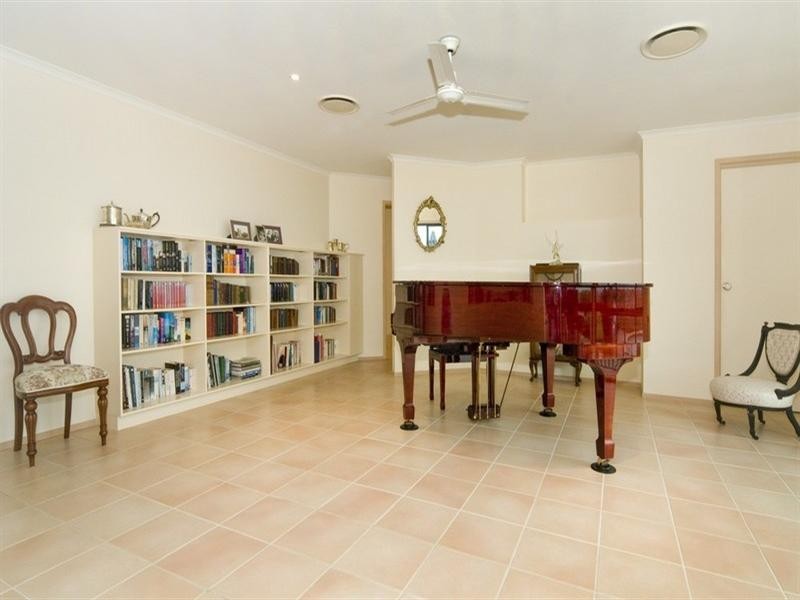 8 Panavista Court, Doonan QLD 4562
