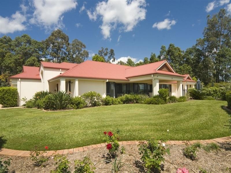 8 Panavista Court, Doonan QLD 4562