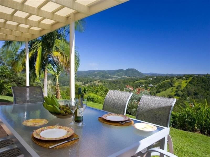 10 Mount Eerwah Vista Drive, Doonan QLD 4562