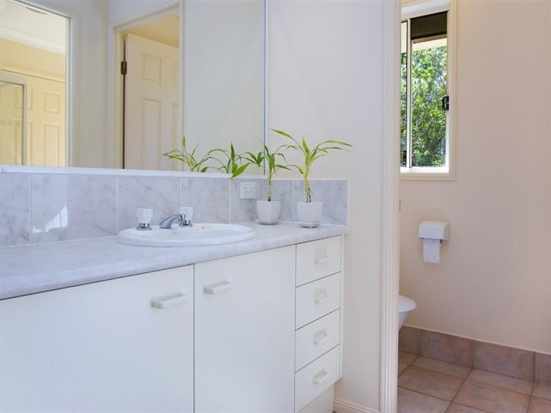 10 Mount Eerwah Vista Drive, Doonan QLD 4562