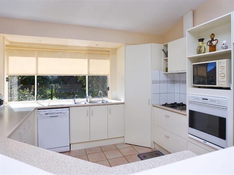 10 Mount Eerwah Vista Drive, Doonan QLD 4562