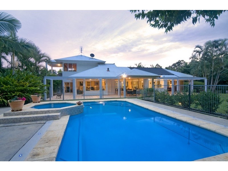 9 Upland Court, Tinbeerwah QLD 4563