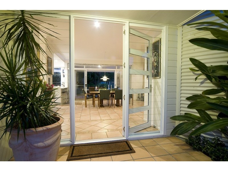 9 Upland Court, Tinbeerwah QLD 4563