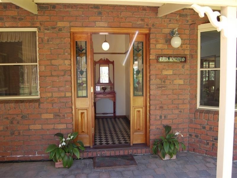 41 Lake Weyba Drive, Doonan QLD 4562