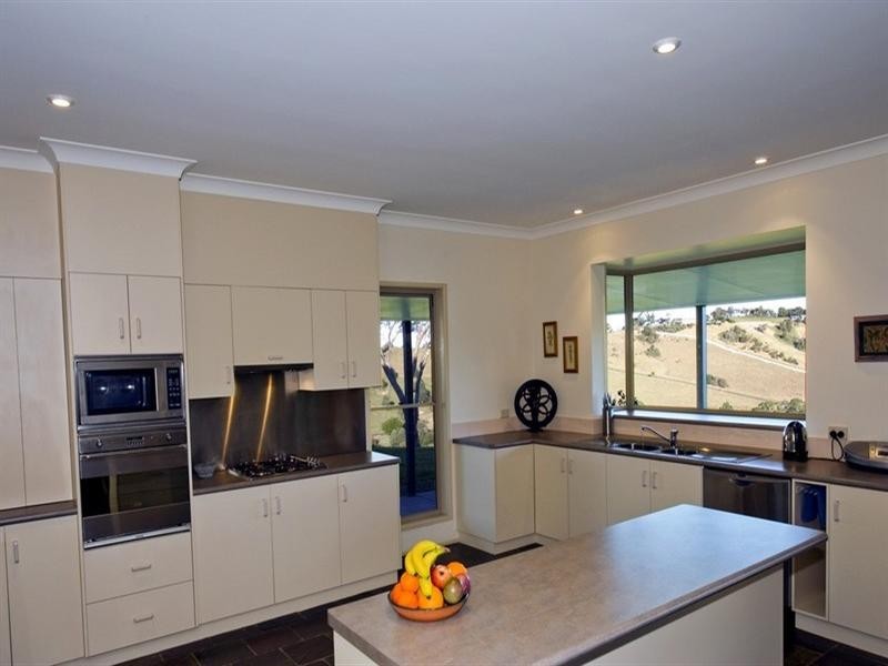 304 Cooroy Belli Creek Road, Cooroy QLD 4563