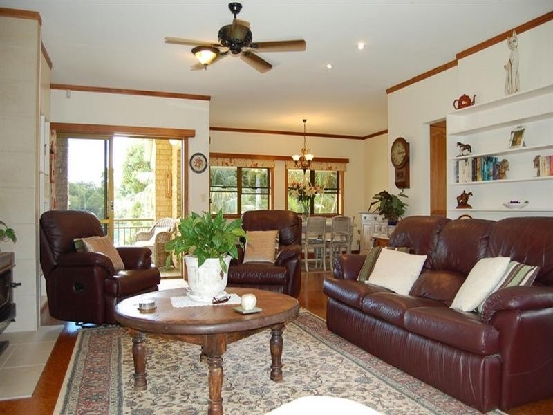 3 Upland Court, Tinbeerwah QLD 4563