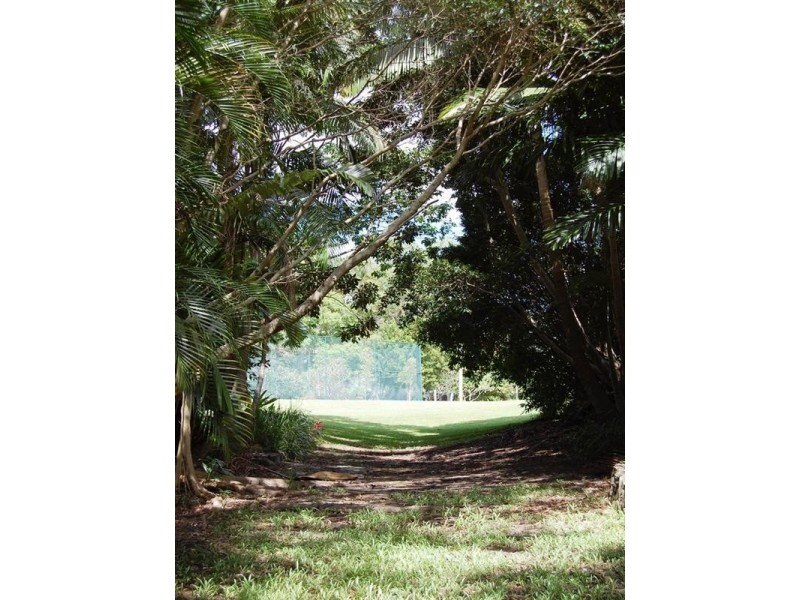 3 Upland Court, Tinbeerwah QLD 4563