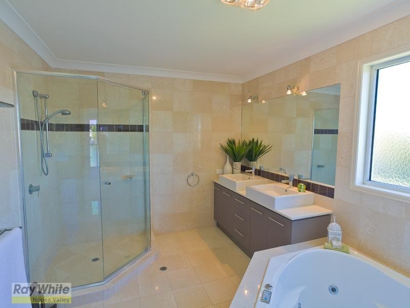 21 Topsails Place, Noosaville QLD 4566