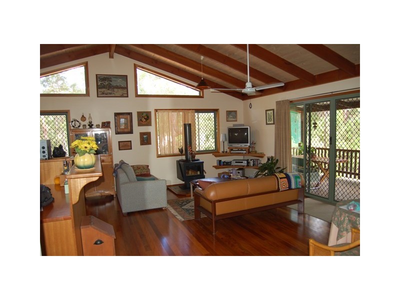 7 Kingsgate Drive, Tinbeerwah QLD 4563