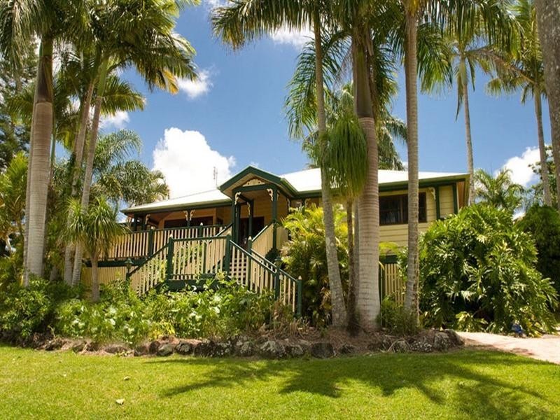 16 Hayward Road, Lake Macdonald QLD 4563