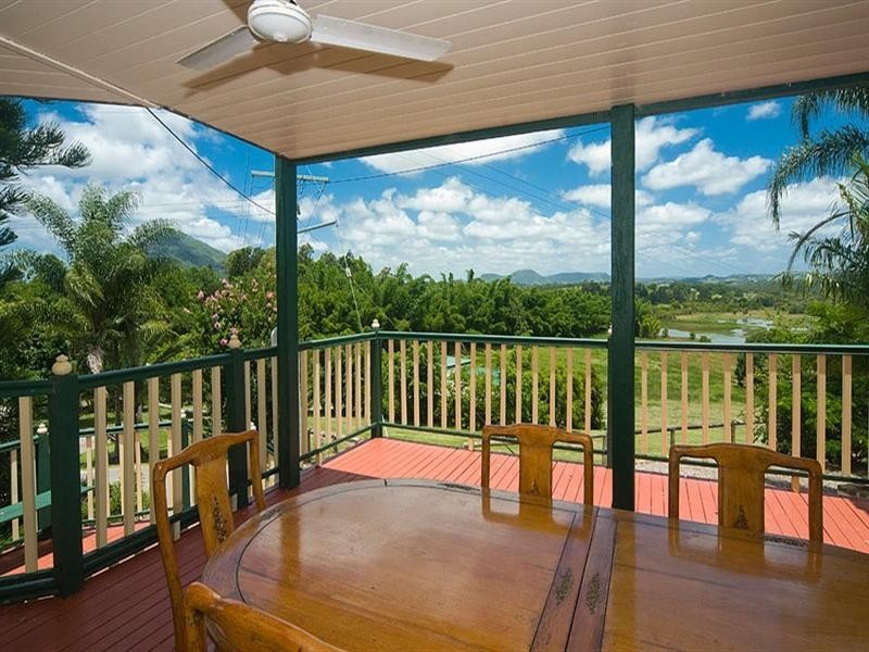 16 Hayward Road, Lake Macdonald QLD 4563