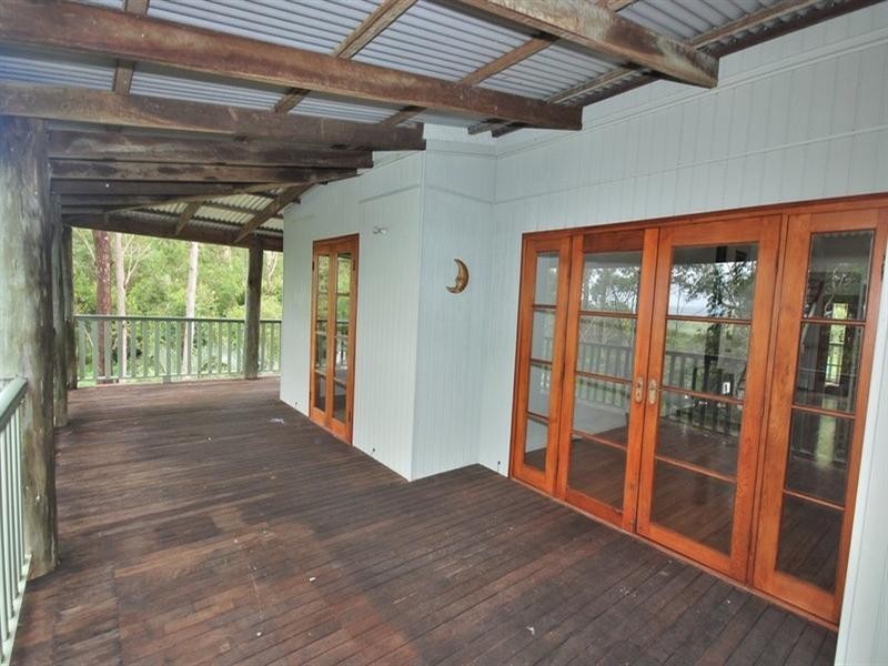 200 Tallgum Avenue, Doonan QLD 4562