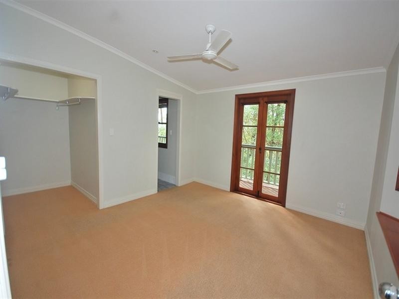 200 Tallgum Avenue, Doonan QLD 4562