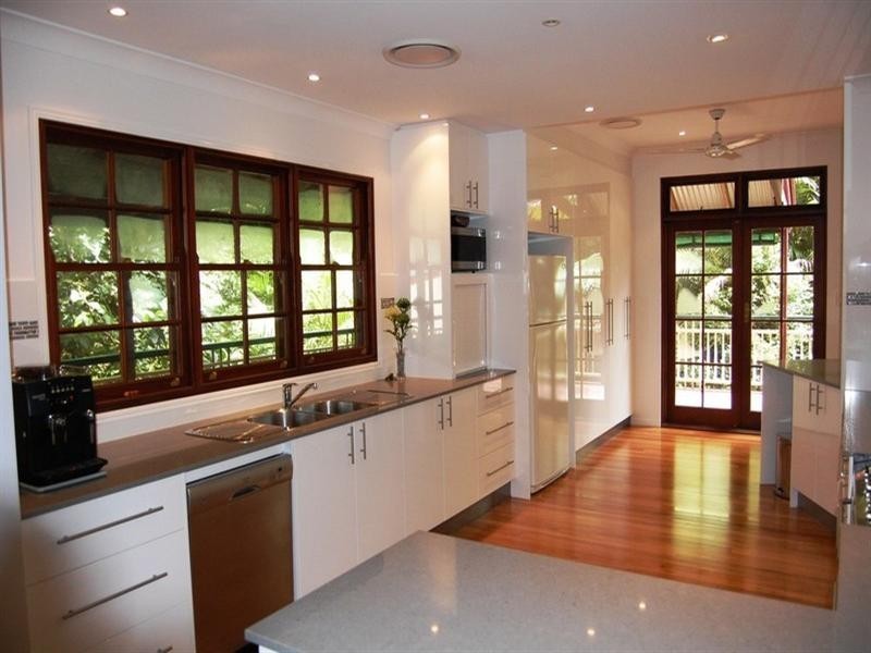 37 Tallgum Avenue, Doonan QLD 4562