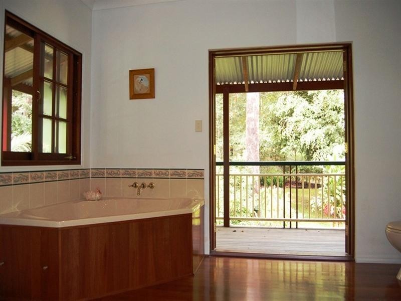 37 Tallgum Avenue, Doonan QLD 4562