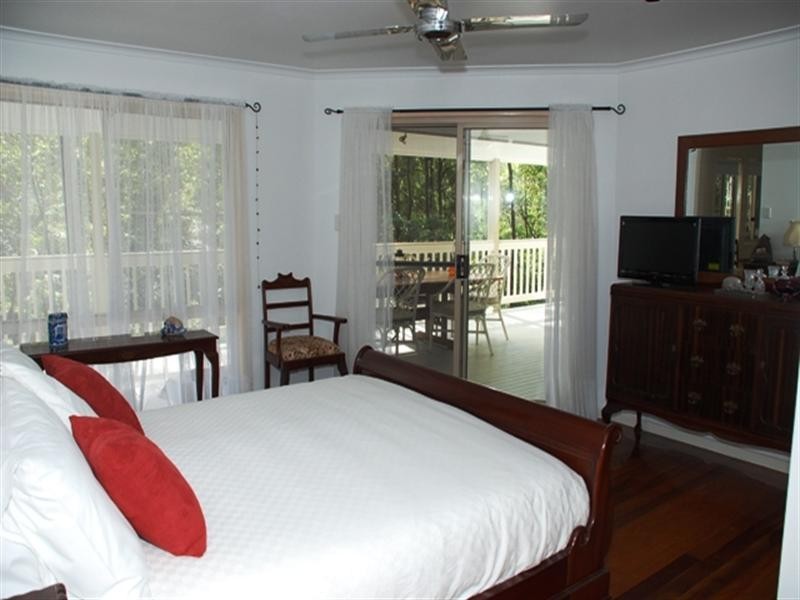 7 Wendoma Court, Tinbeerwah QLD 4563