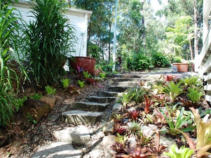 7 Wendoma Court, Tinbeerwah QLD 4563