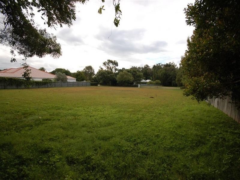 5 Habitat Place, Noosa Heads QLD 4567