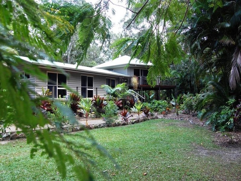 8 Brookland Road, Tinbeerwah QLD 4563