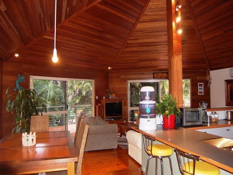 8 Brookland Road, Tinbeerwah QLD 4563