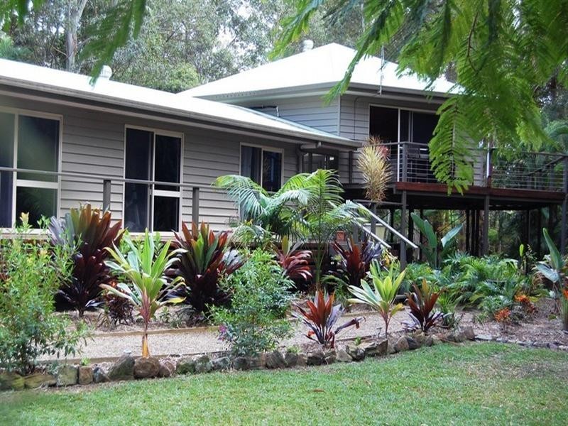 8 Brookland Road, Tinbeerwah QLD 4563
