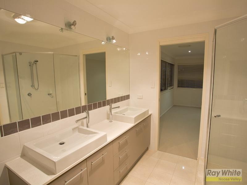 21 Topsails Place, Noosaville QLD 4566