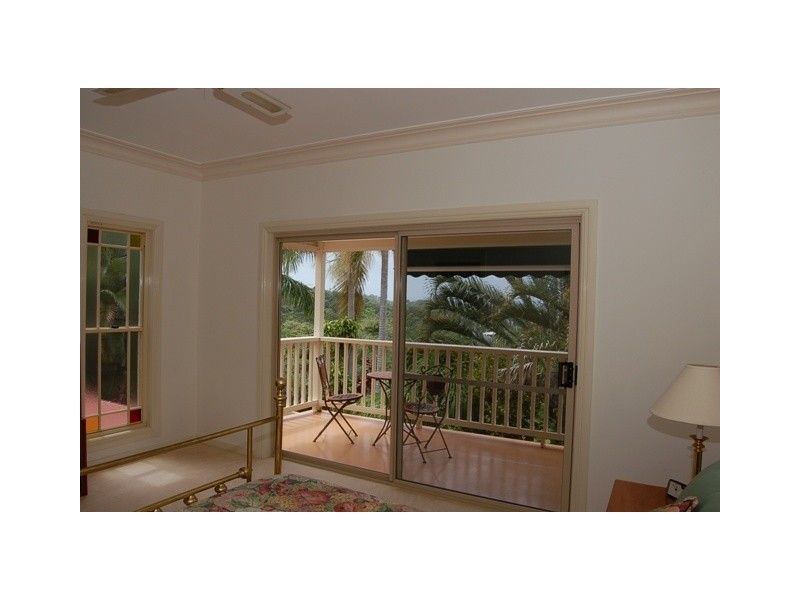 5 Hinterland Close, Tinbeerwah QLD 4563