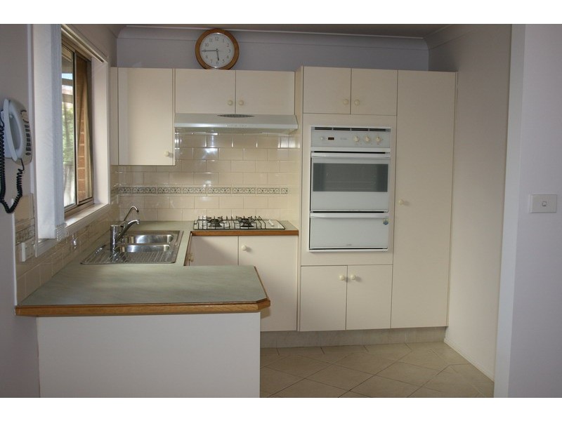 27 Adrienne Street, Glendenning NSW 2761