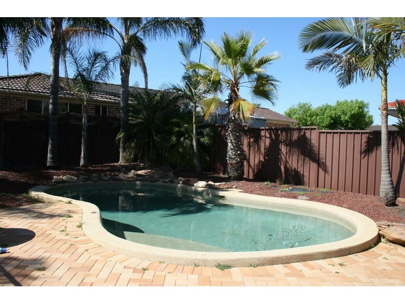 15 Romley Crescent, Oakhurst NSW 2761