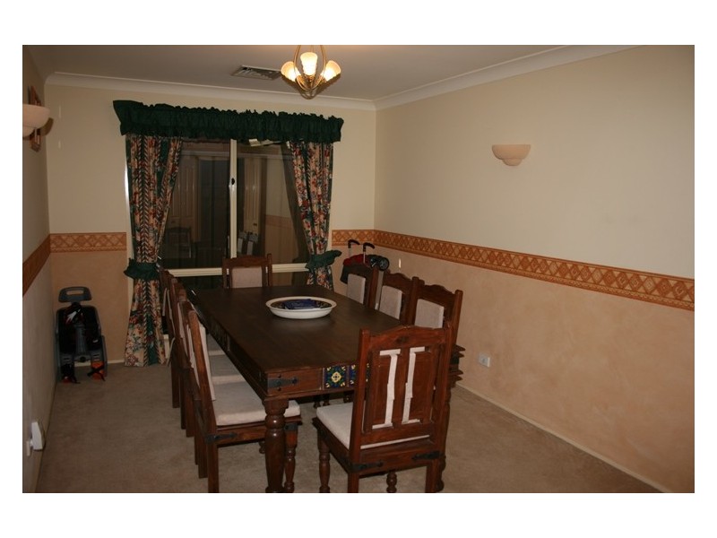 75 Summerfield Avenue, Quakers Hill NSW 2763