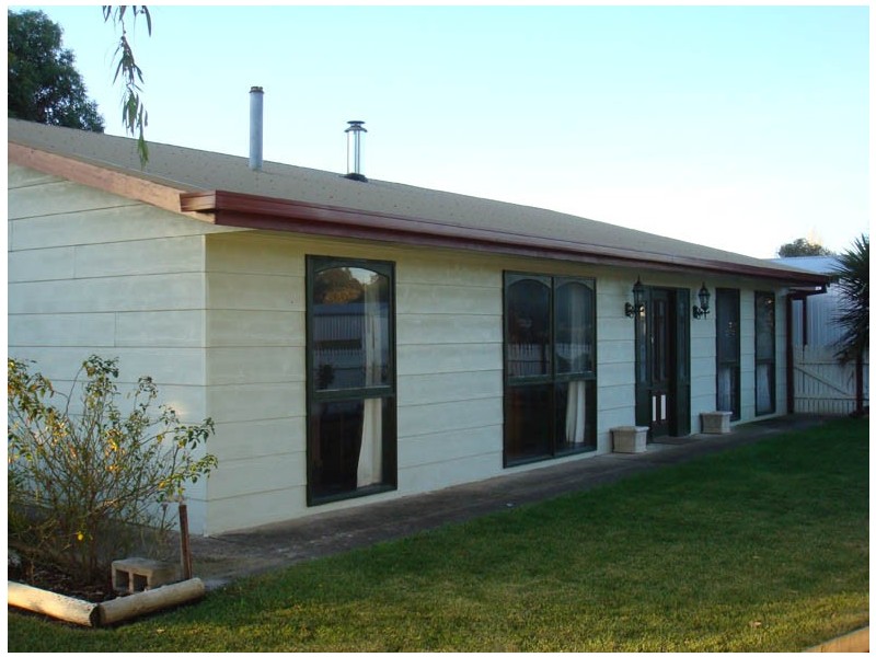 1 Peters Street, Tantanoola SA 5280