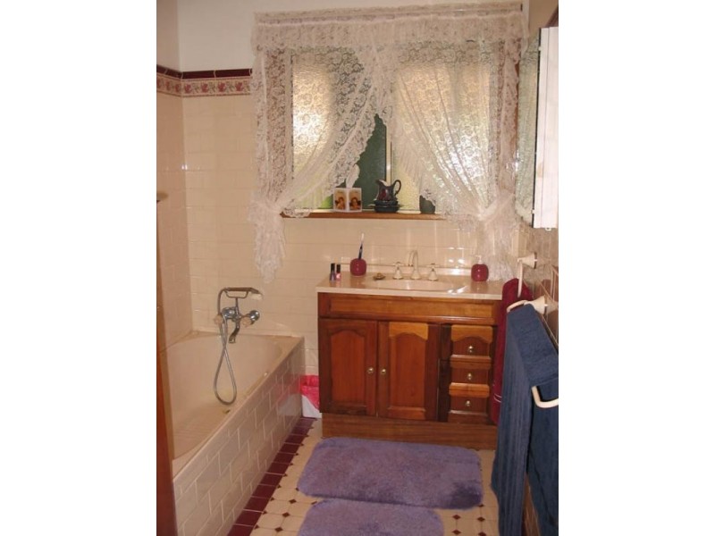 76 Penola Road, Mount Gambier SA 5291