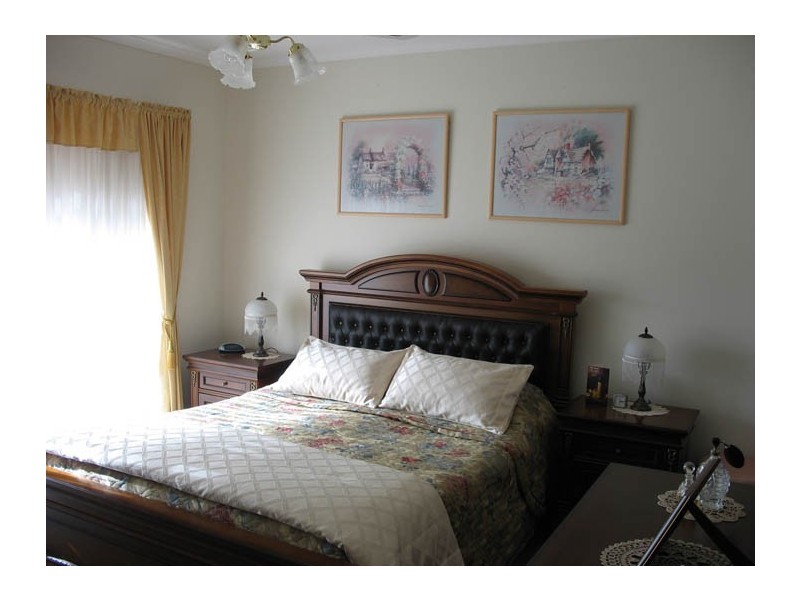 2 Glenmont Crescent, Mount Gambier SA 5290