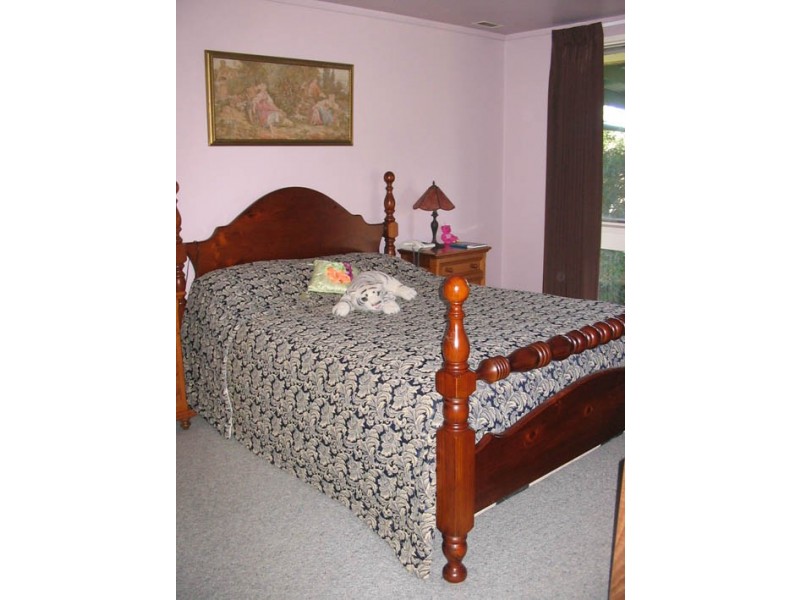 At Wynham Road, Moorak SA 5291