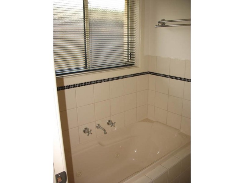 2/29 Yeates Street, Mount Gambier SA 5290