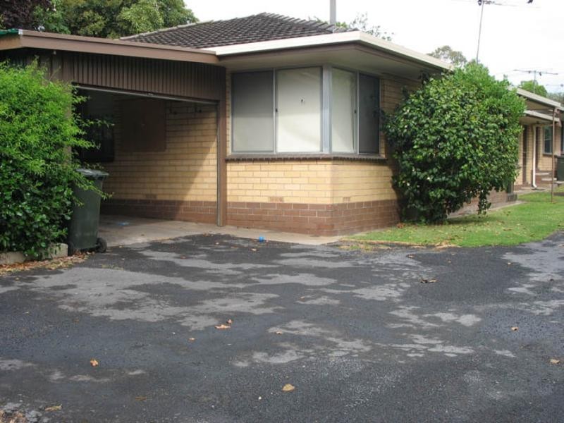 1-4/121 Penola Road, Mount Gambier SA 5290