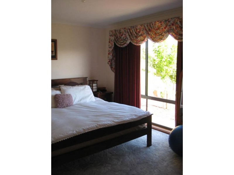 5 Hulon Place, Mount Gambier SA 5291