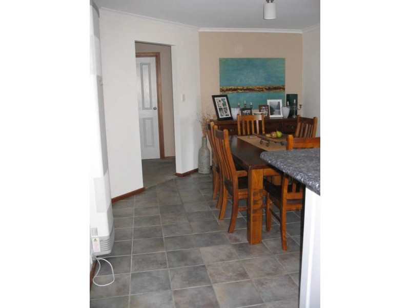 5 Hulon Place, Mount Gambier SA 5291