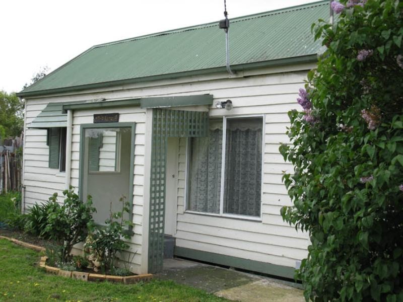 11 Egan Street, Dartmoor VIC 3304