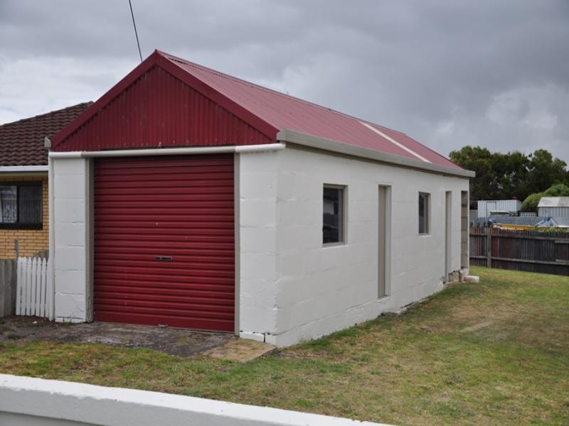 4 Compton Street, Port Macdonnell SA 5291