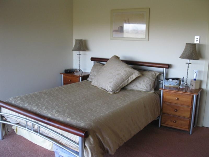 6215 Portland Road, Nelson VIC 3292