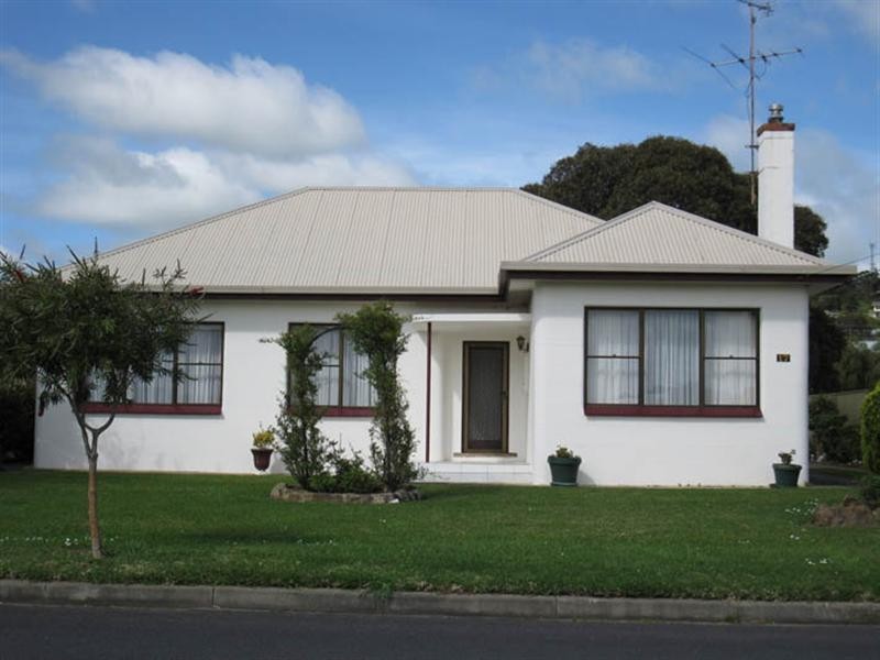 17 Webb Street, Mount Gambier SA 5290