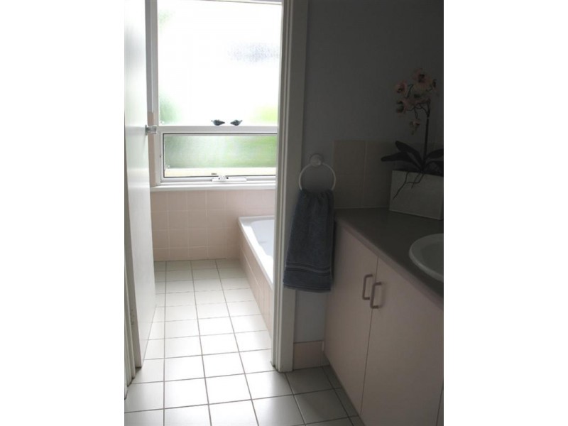 2/2B Lake Terrace West, Mount Gambier SA 5290