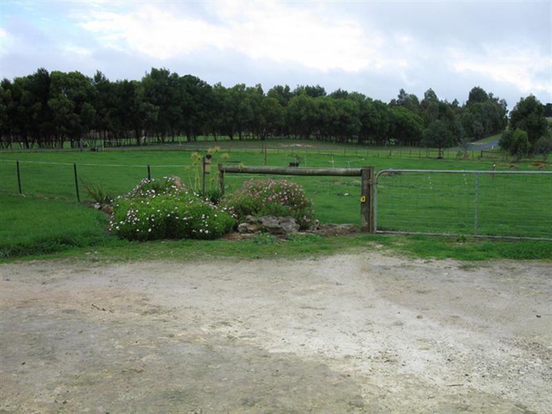 2 Bill James Court, Mount Gambier SA 5290